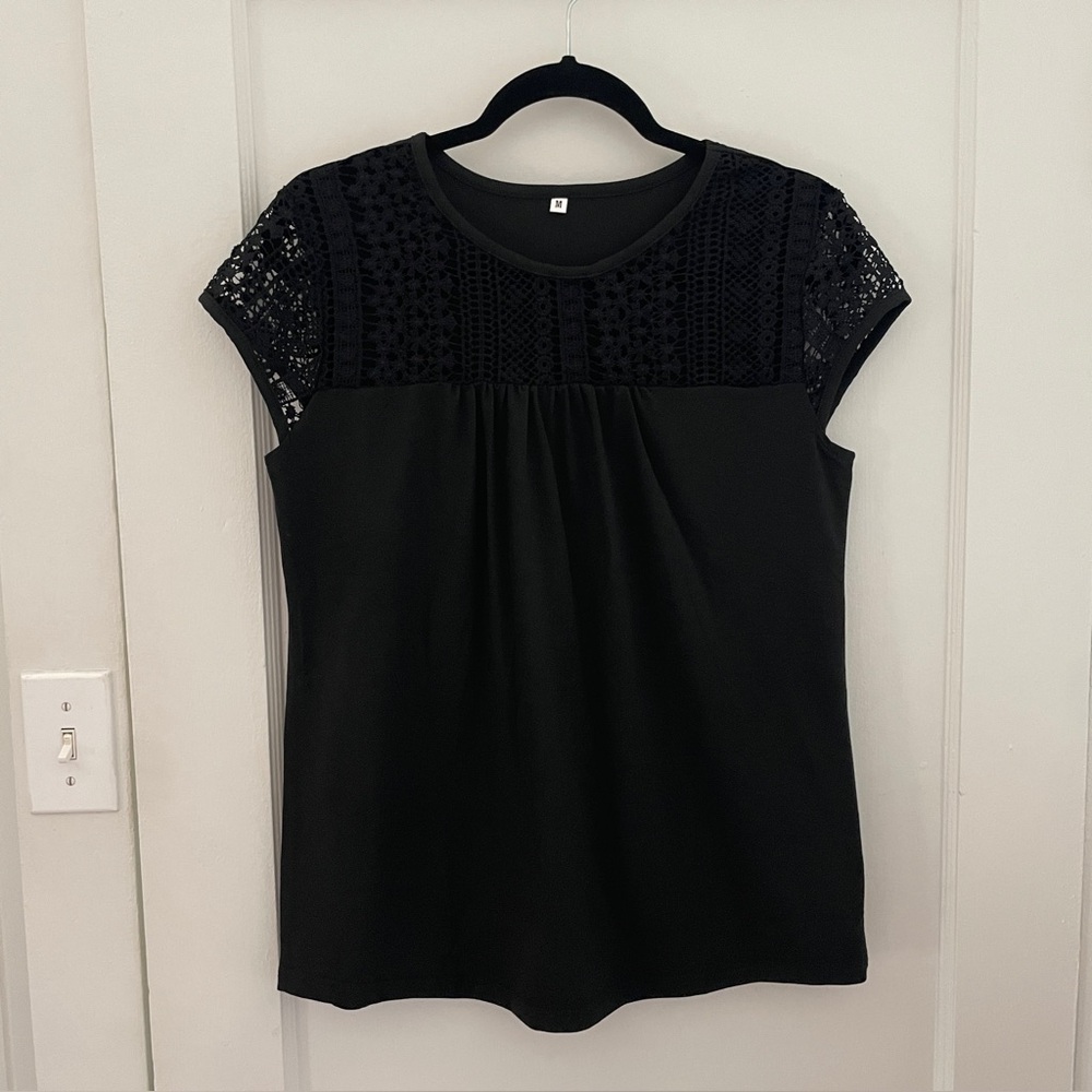 Black Lace Cap Sleeve Top, size M, NWOT